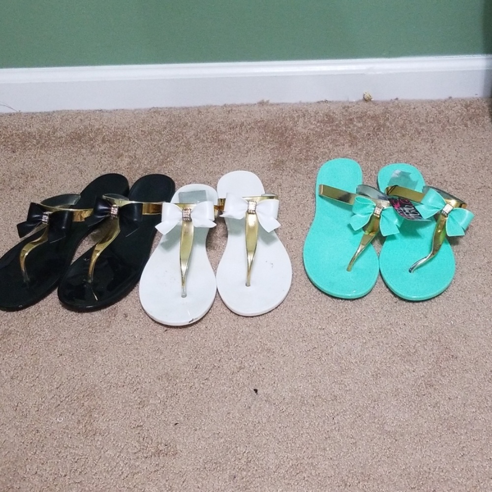 3 womens sandals all size 9